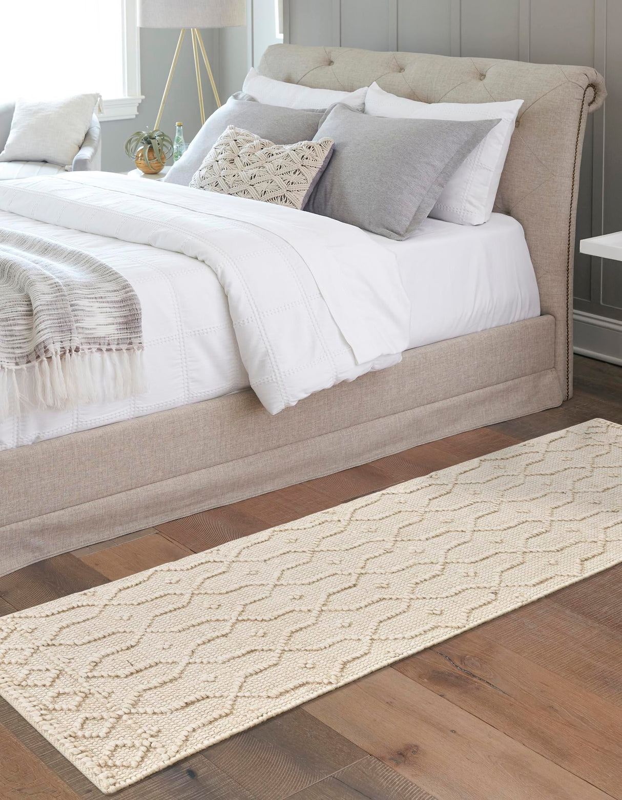 Hand Woven Larsa Jute Runner Rug