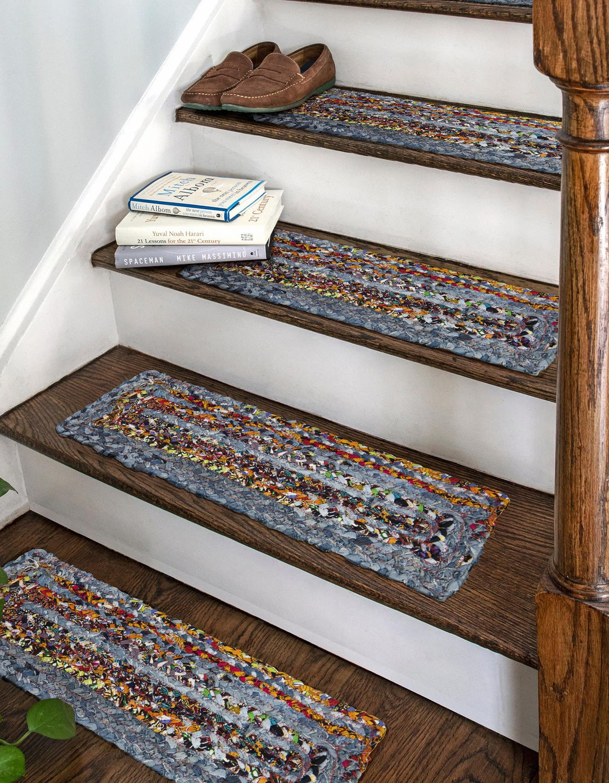 0' 9 x 2' 6 Hand Braided Chindi Stair Rug