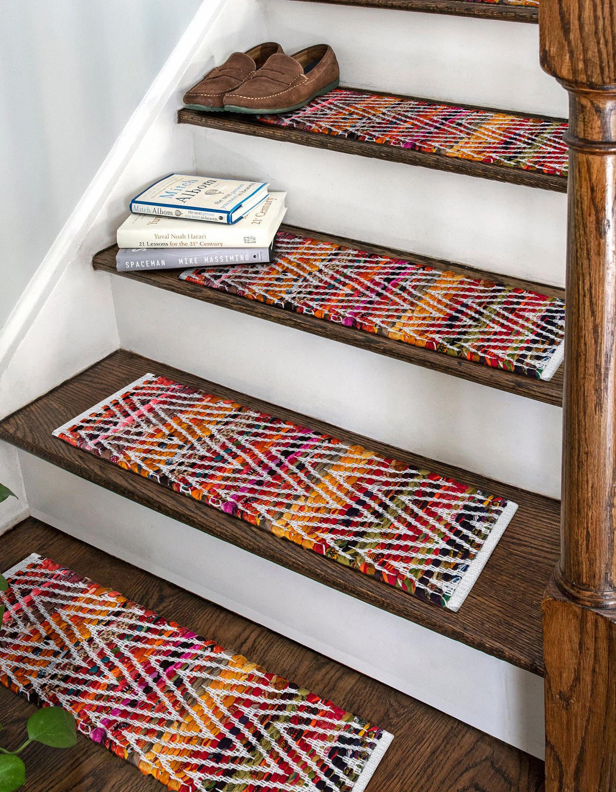 0' 9 x 2' 6 Hand Woven Chindi Chevron Stair Tread Rug