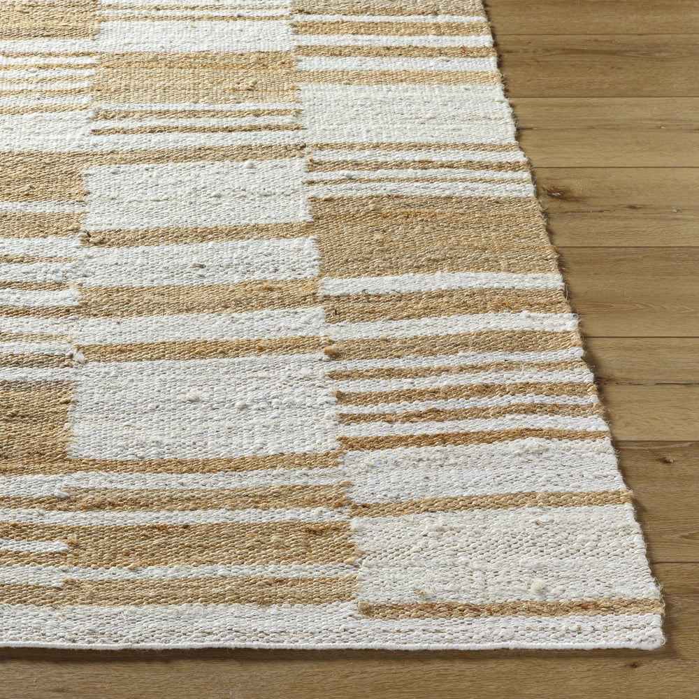 Beautiful Home And Living Room Décor Jute Rug