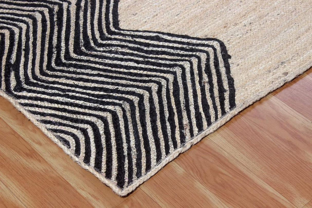 Indian Hand Braided Rug Geometric Black & Beige Jute Rug for Home/Office