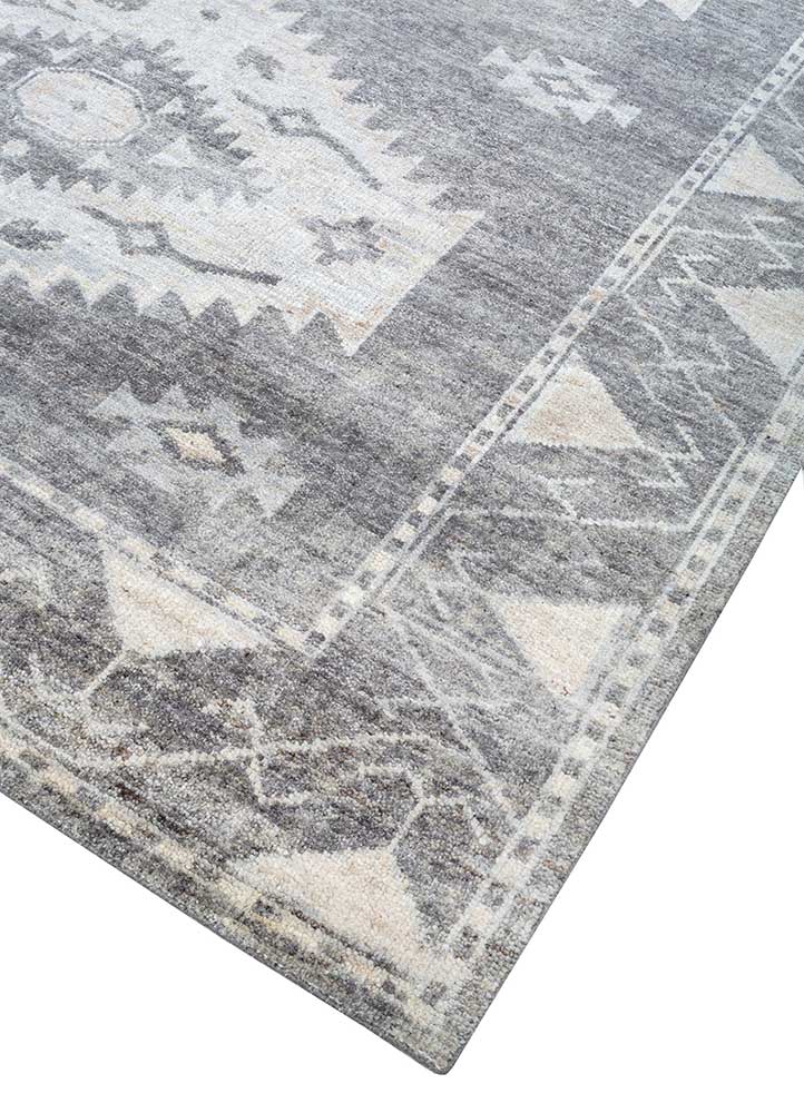 Ashwood/Dove Hand Hnotted Heriz Rugs