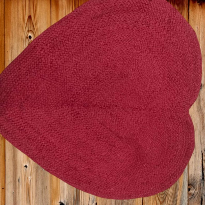 Red Heart Jute Rug,Heart Shape Red Jute Rug